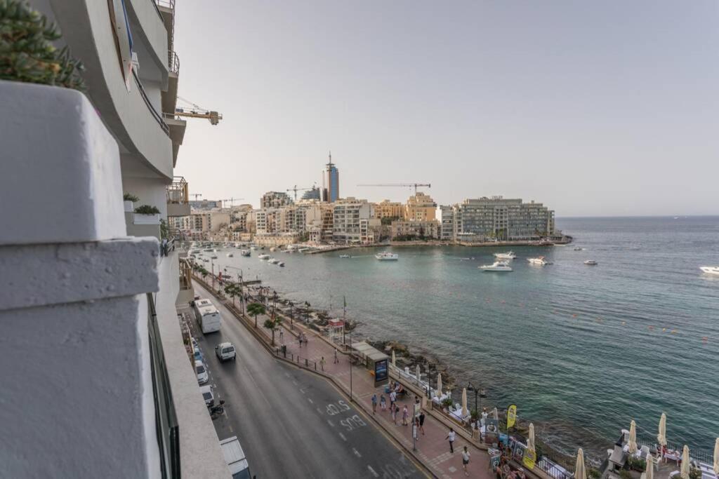 St Julians' Sea Front, Spectacular View, Apartment Saint Julian's Eksteriør bilde