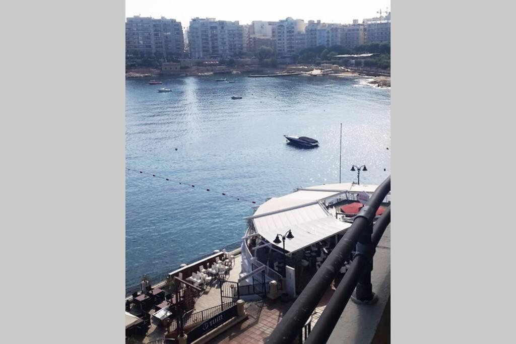 St Julians' Sea Front, Spectacular View, Apartment Saint Julian's Eksteriør bilde